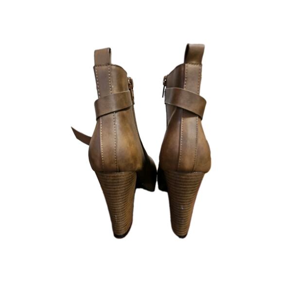 Dominique Nicole Size 9.5 Medium Brown Ankle Boots Saundra Style Stacked Heels - Picture 4 of 11